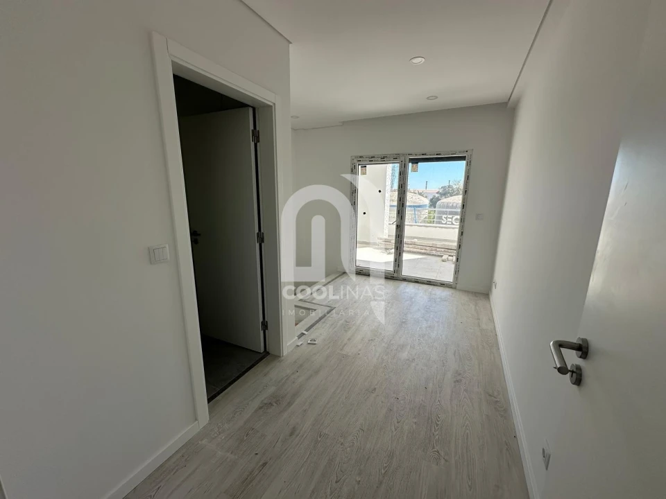 Apartamento T2 para Venda em Seixal, Arrentela e Aldeia de Paio Pires Foto 4