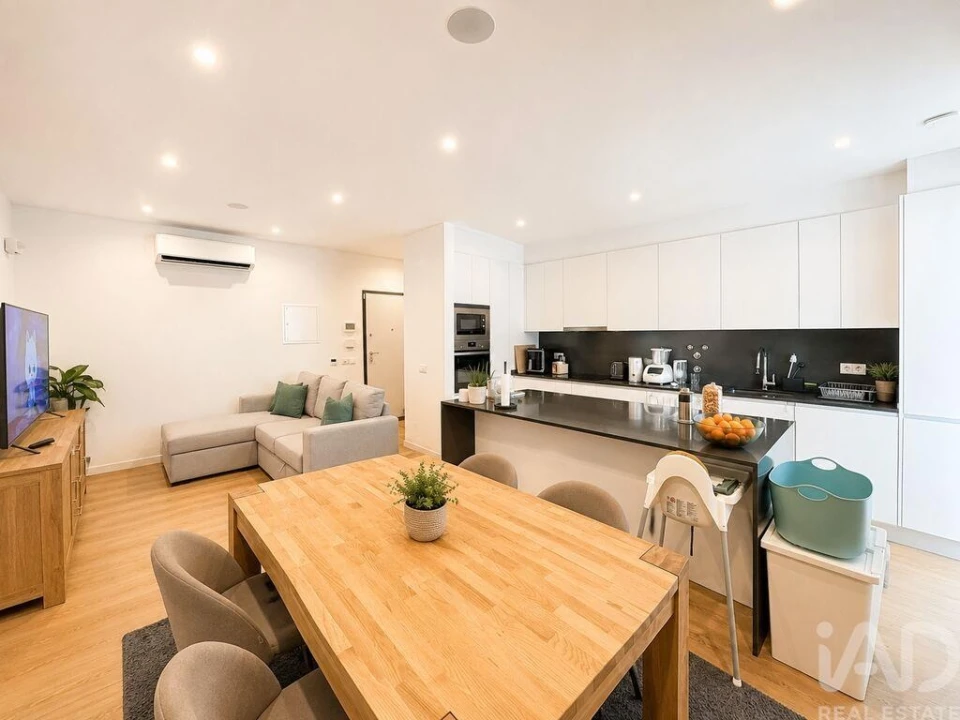 Apartamento T2 para Venda em São Brás de Alportel Foto 3