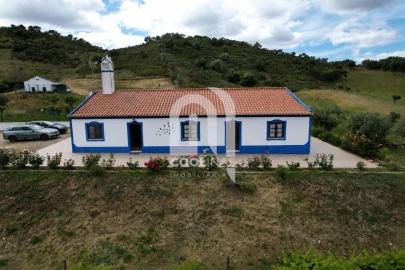 Quinta T3 para Venda em Vale de Santiago