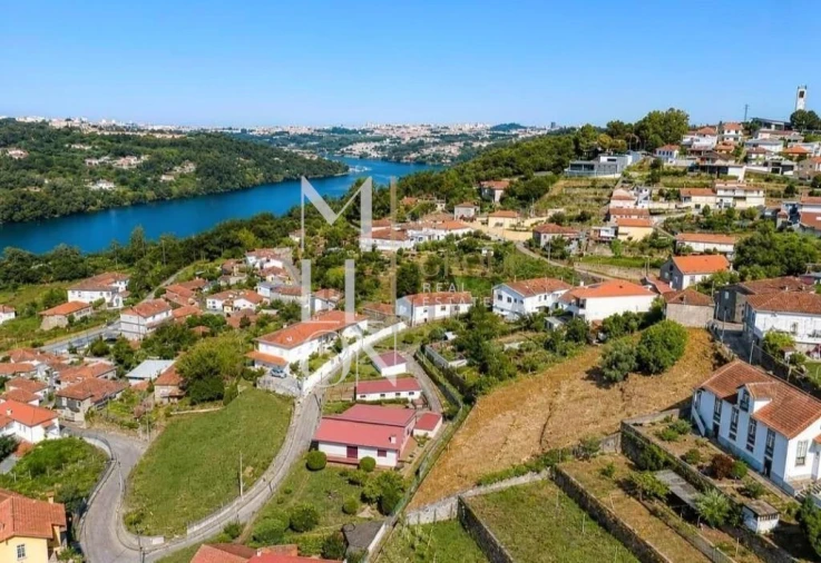 Terreno para Venda em Gondomar (São Cosme), Valbom e Jovim