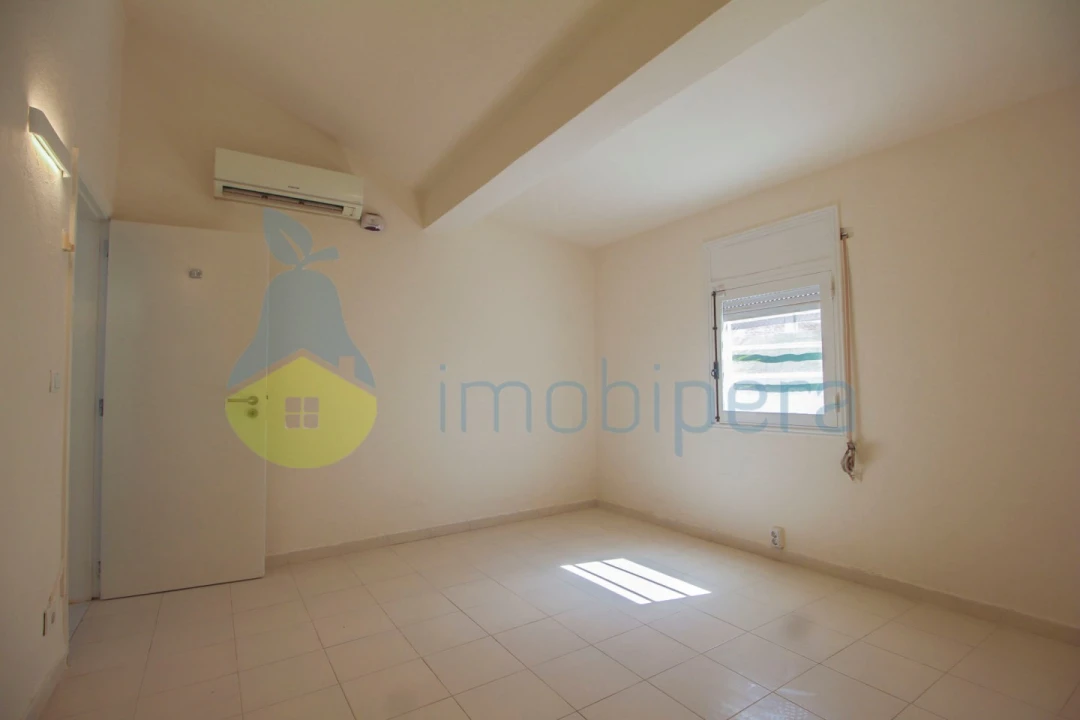 Moradia T4 para Venda em Albufeira e Olhos de Água Foto 27