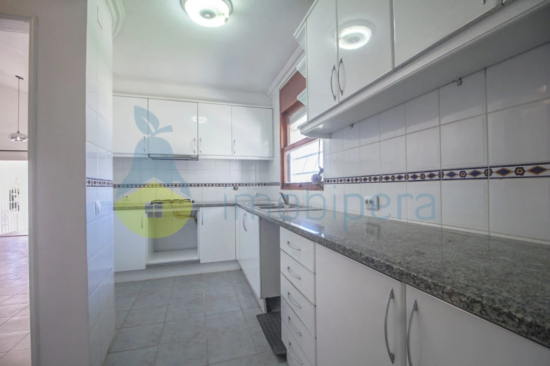 Moradia T4 para Venda em Albufeira e Olhos de Água Foto 11