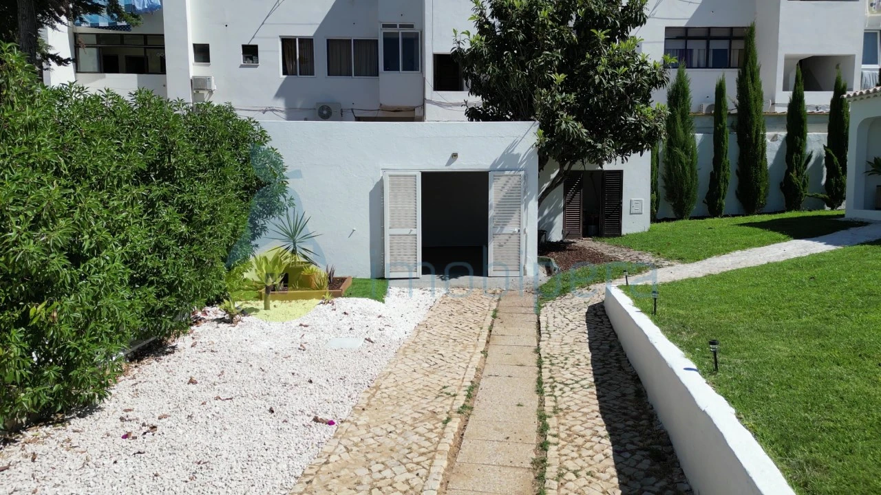 Moradia T4 para Venda em Albufeira e Olhos de Água Foto 33