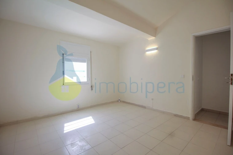 Moradia T4 para Venda em Albufeira e Olhos de Água Foto 30