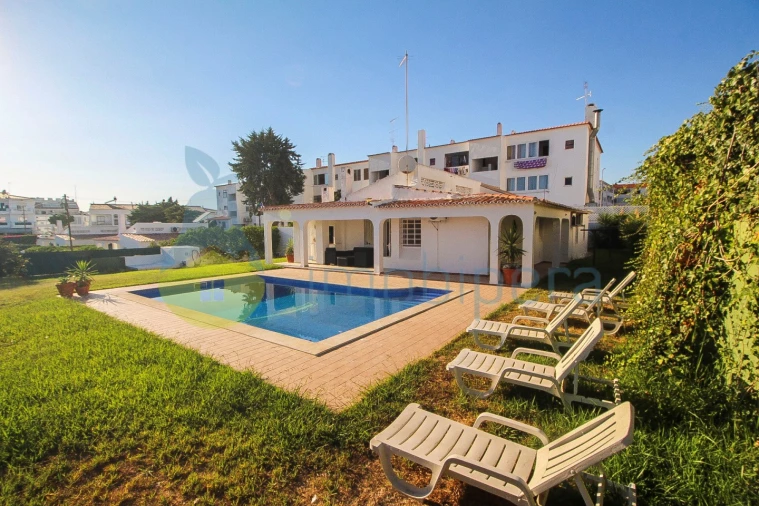 Moradia T4 para Venda em Albufeira e Olhos de Água Foto 42