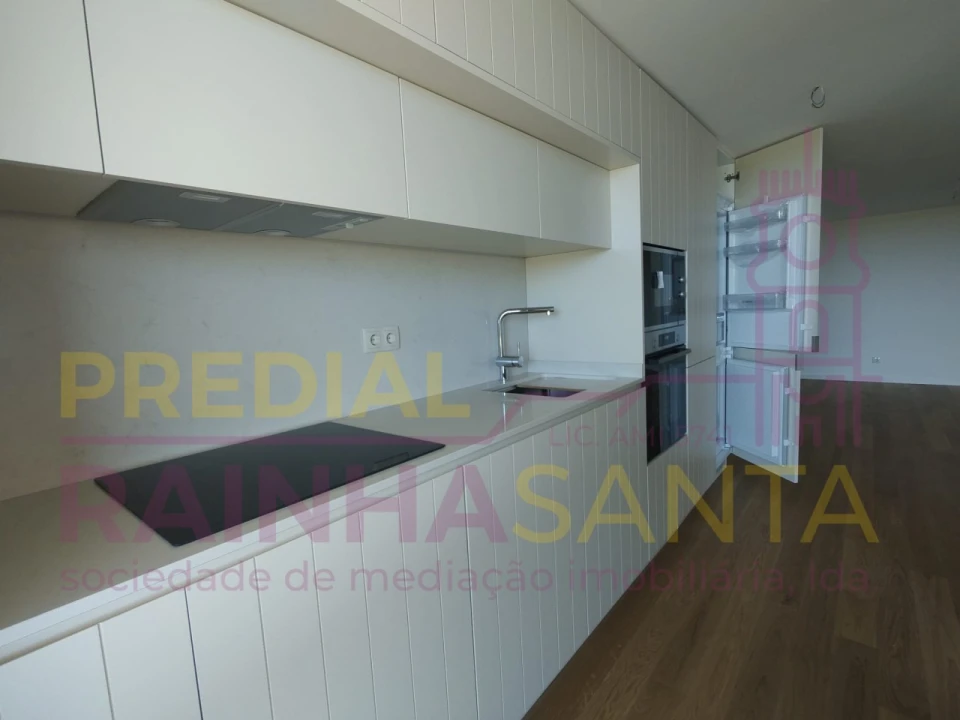 Apartamento T2 para Venda em Santa Clara e Castelo Viegas Foto 2