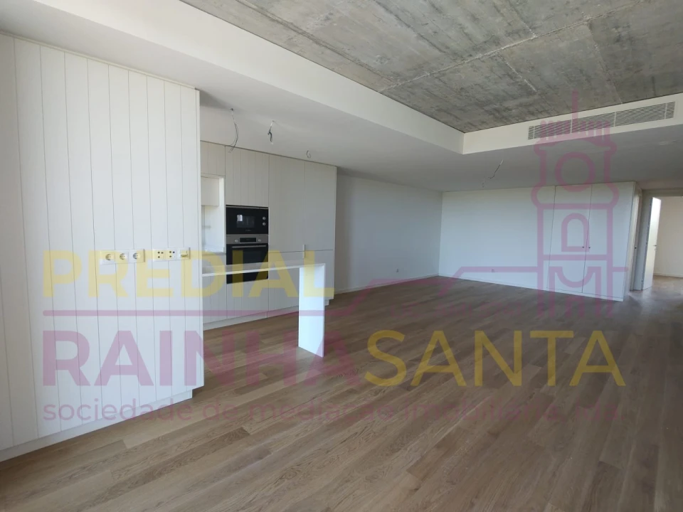 Apartamento T2 para Venda em Santa Clara e Castelo Viegas Foto 3