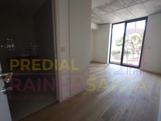 Apartamento T2 para Venda em Santa Clara e Castelo Viegas Foto 8
