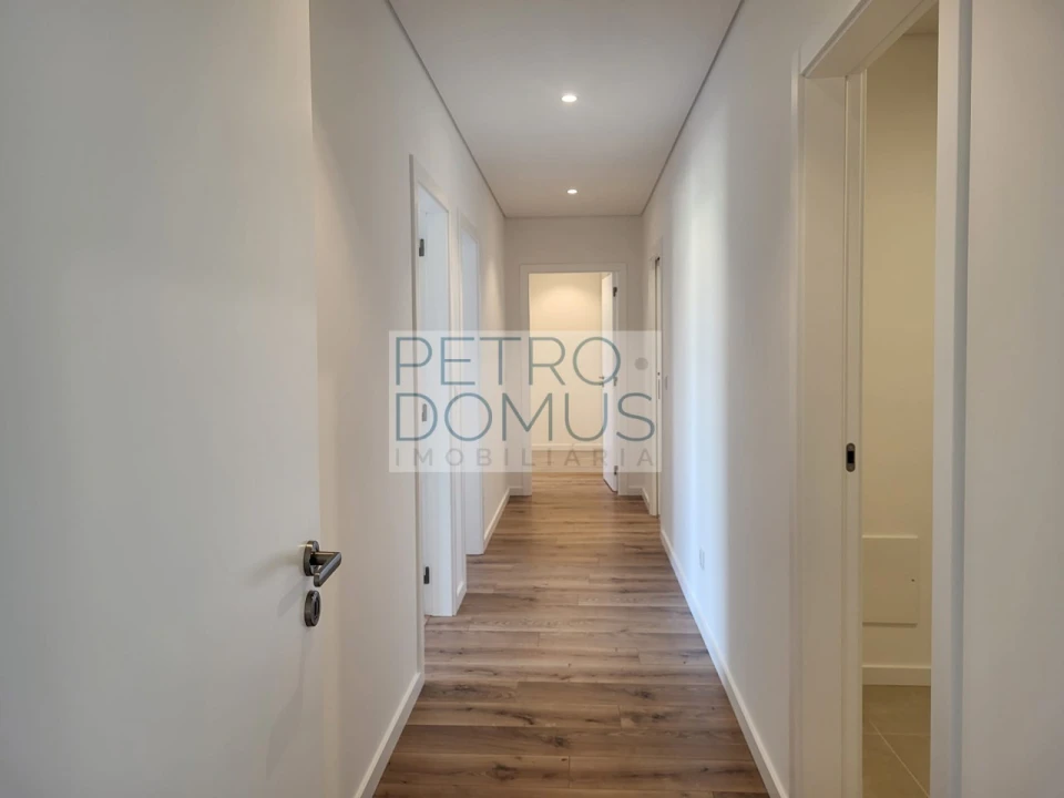 Apartamento T3 para Venda em Leiria, Pousos, Barreira e Cortes Foto 7