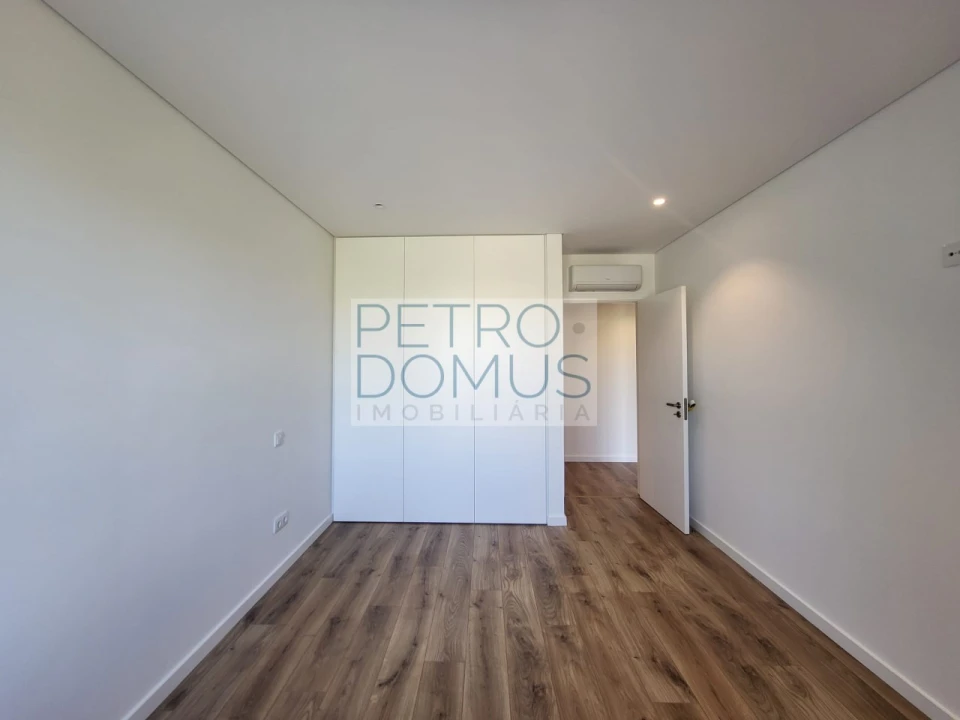 Apartamento T3 para Venda em Leiria, Pousos, Barreira e Cortes Foto 9