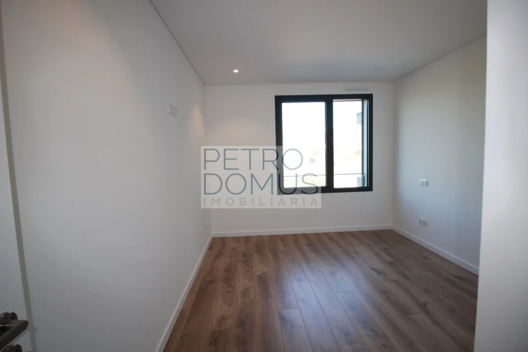 Apartamento T3 para Venda em Leiria, Pousos, Barreira e Cortes Foto 19