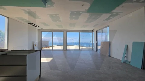 Moradia T4 para Venda em Ponta do Sol