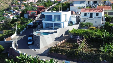 Moradia T4 para Venda em Ponta do Sol
