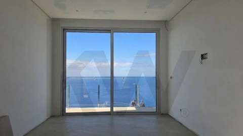Moradia T4 para Venda em Ponta do Sol