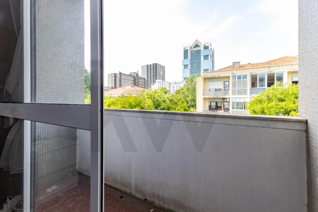 Apartamento T4 para Arrendamento em Lordelo do Ouro e Massarelos Foto 23