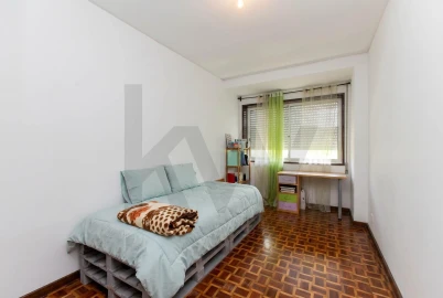 Apartamento T4 para Arrendamento em Lordelo do Ouro e Massarelos
