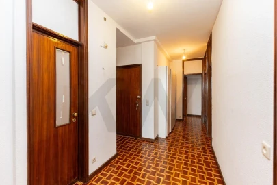 Apartamento T4 para Arrendamento em Lordelo do Ouro e Massarelos