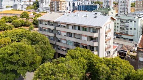 Apartamento T4 para Arrendamento em Lordelo do Ouro e Massarelos