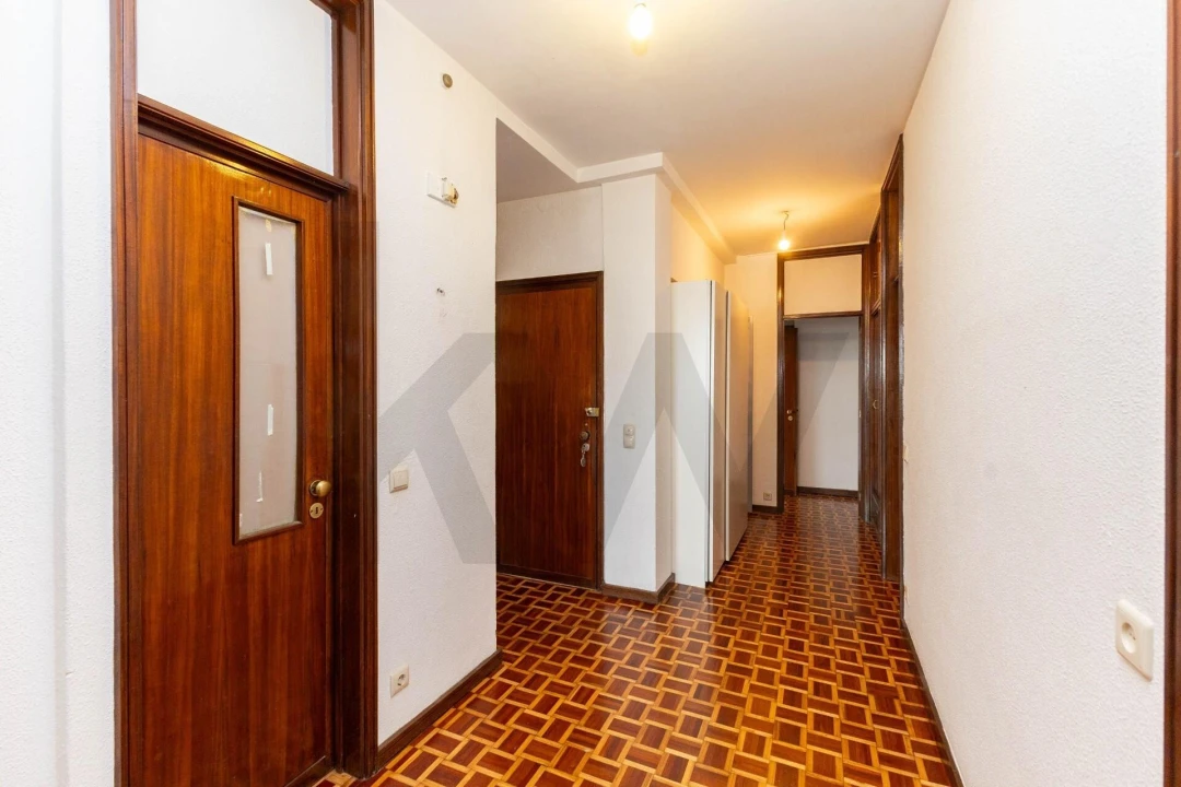 Apartamento T4 para Arrendamento em Lordelo do Ouro e Massarelos Foto 19