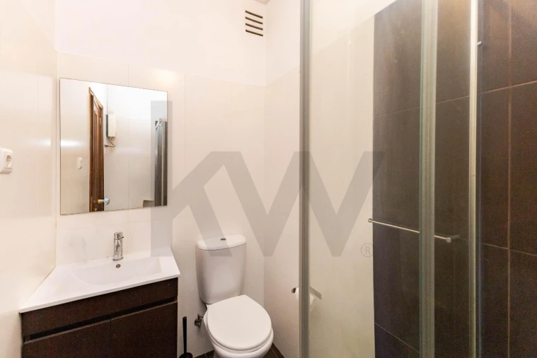 Apartamento T4 para Arrendamento em Lordelo do Ouro e Massarelos Foto 13