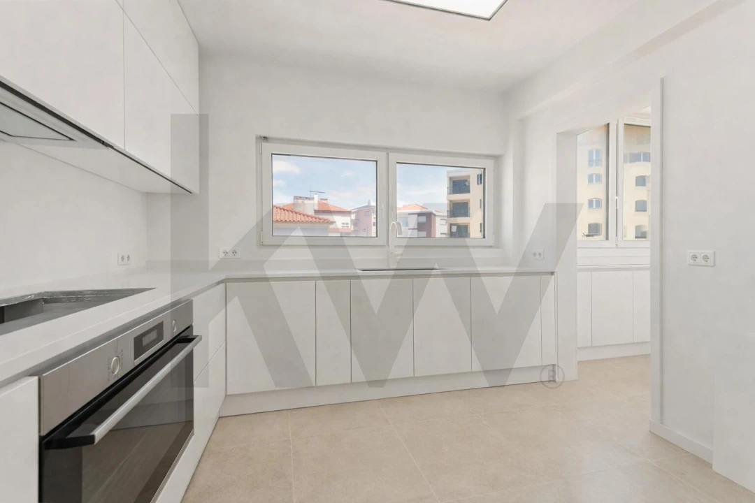 Apartamento T2 para Venda em Carcavelos e Parede Foto 28