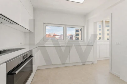 Apartamento T2 para Venda em Carcavelos e Parede