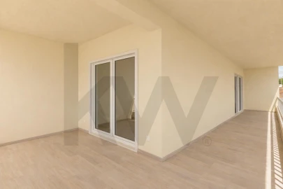 Apartamento T2 para Venda em Carcavelos e Parede
