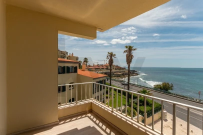 Apartamento T2 para Venda em Carcavelos e Parede