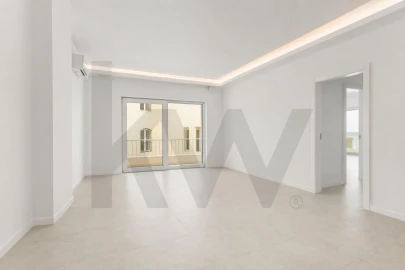 Apartamento T2 para Venda em Carcavelos e Parede