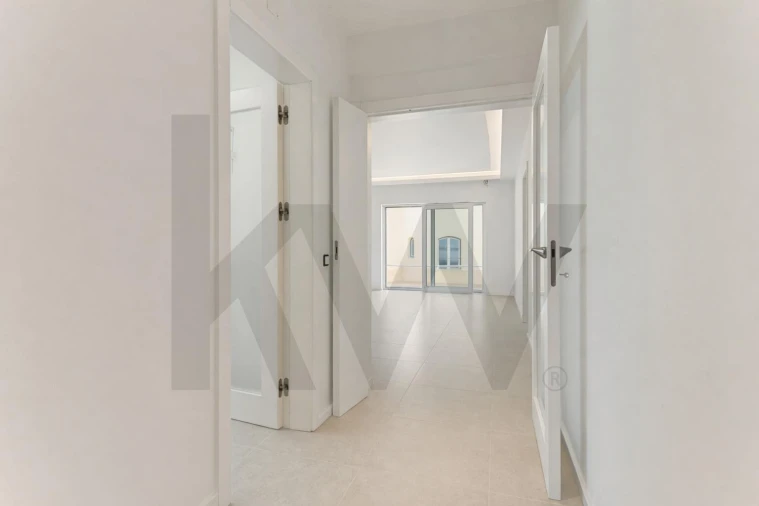 Apartamento T2 para Venda em Carcavelos e Parede Foto 24