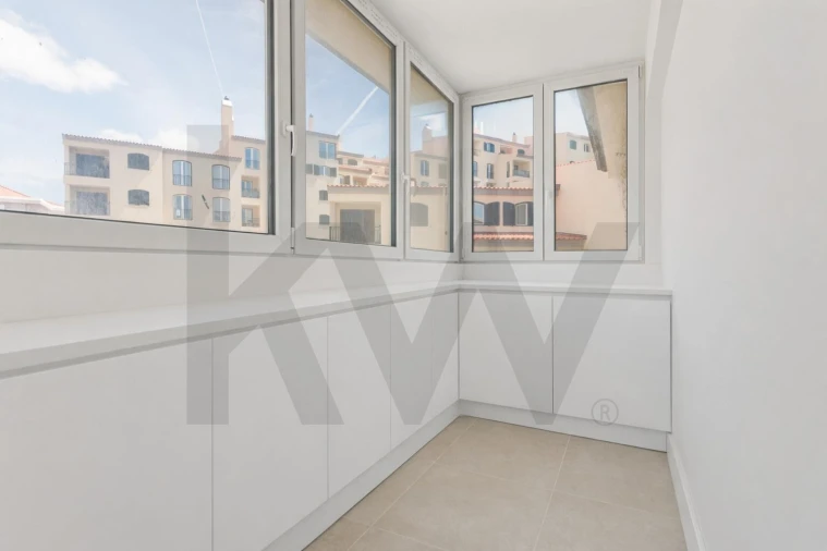 Apartamento T2 para Venda em Carcavelos e Parede Foto 29