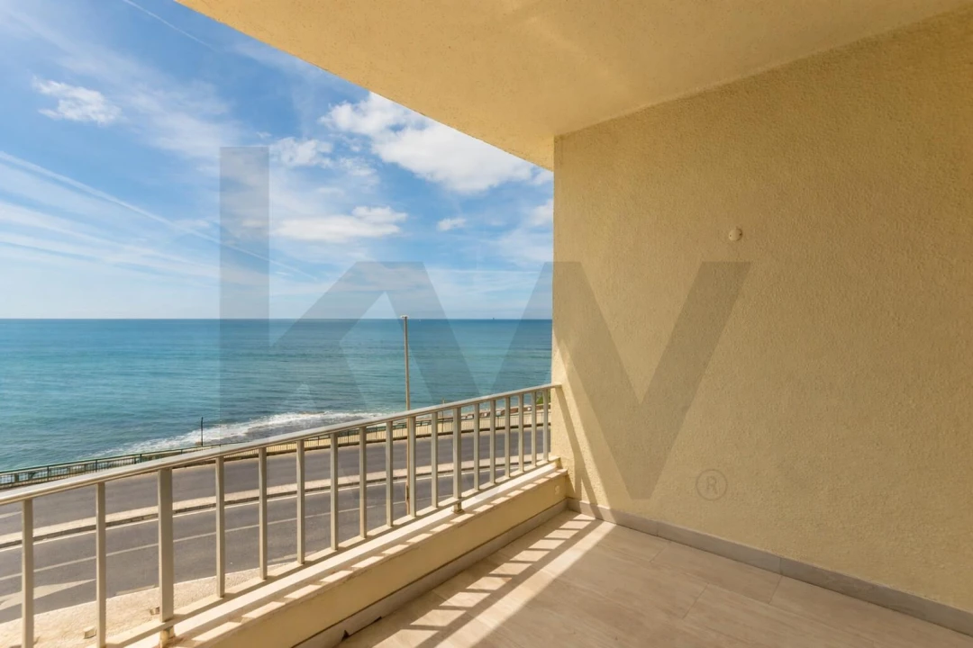 Apartamento T2 para Venda em Carcavelos e Parede Foto 37
