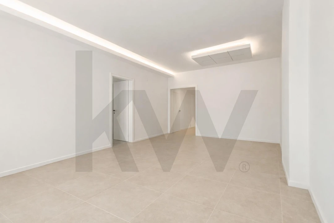 Apartamento T2 para Venda em Carcavelos e Parede Foto 19