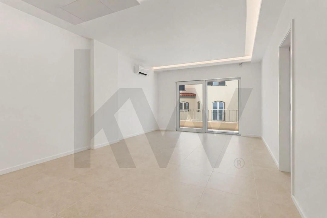 Apartamento T2 para Venda em Carcavelos e Parede Foto 18