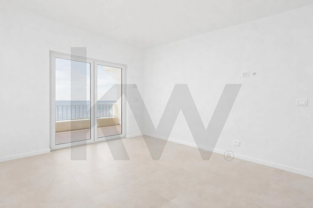 Apartamento T2 para Venda em Carcavelos e Parede Foto 3
