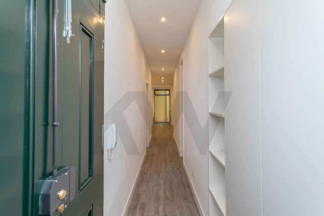 Apartamento T1 para Venda em Misericórdia Foto 7
