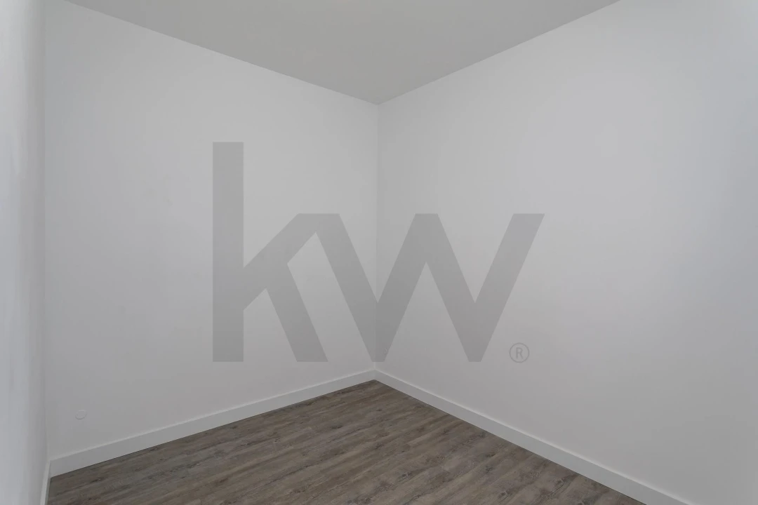Apartamento T1 para Venda em Misericórdia Foto 13