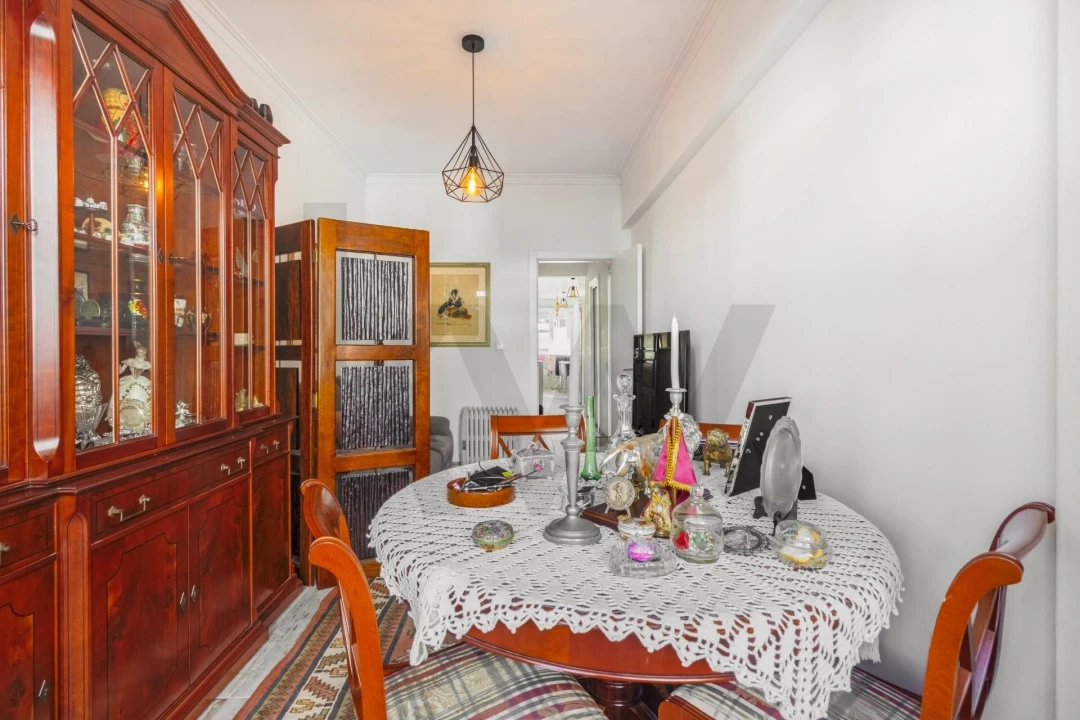 Apartamento T2 para Venda em Alfragide Foto 2