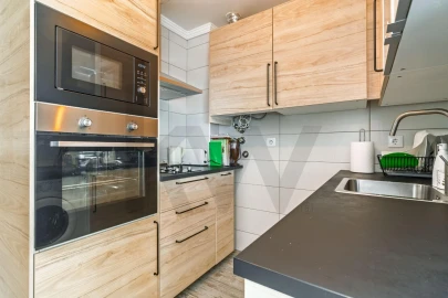 Apartamento T2 para Venda em Alfragide
