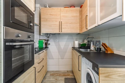 Apartamento T2 para Venda em Alfragide