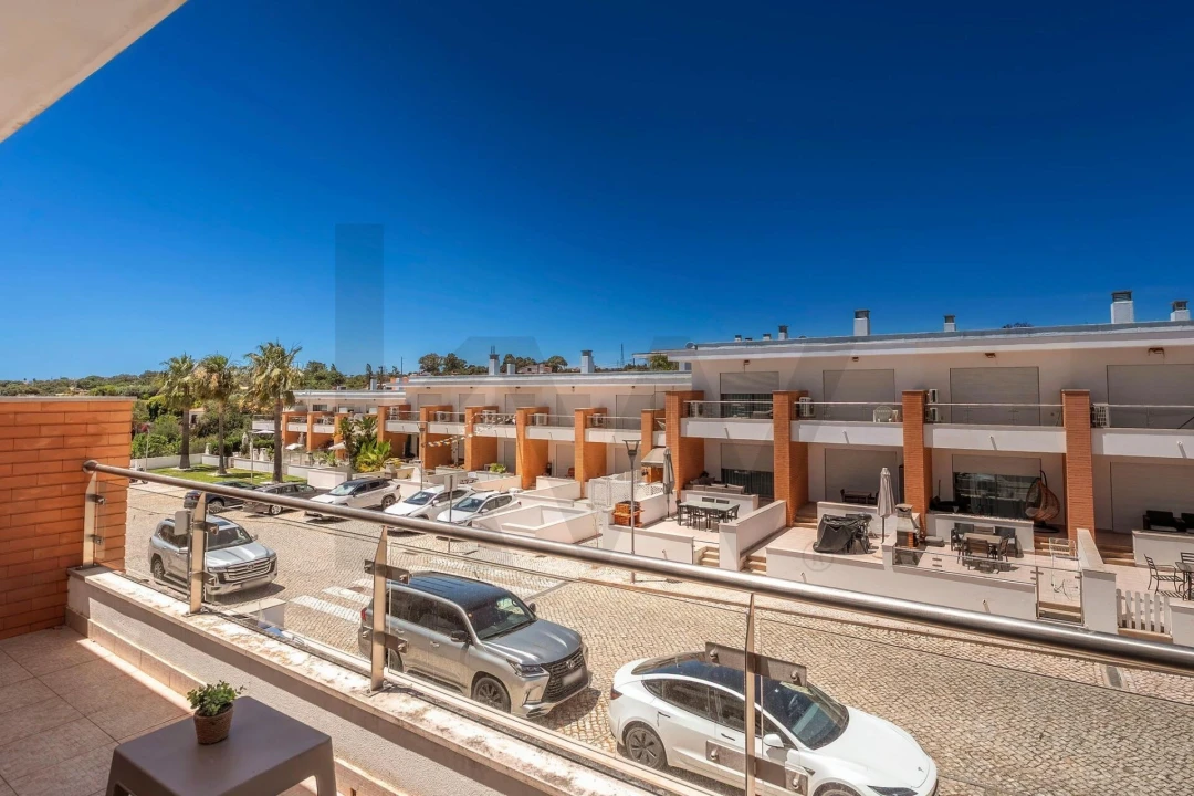 Moradia T2 para Venda em Albufeira e Olhos de Água Foto 36