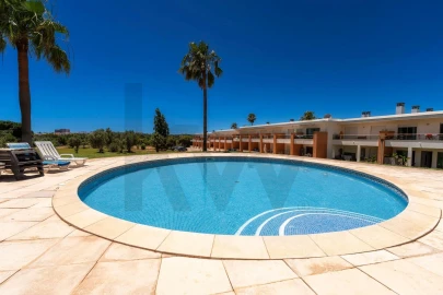 Moradia T2 para Venda em Albufeira e Olhos de Água