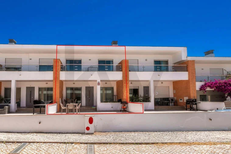 Moradia T2 para Venda em Albufeira e Olhos de Água Foto 3