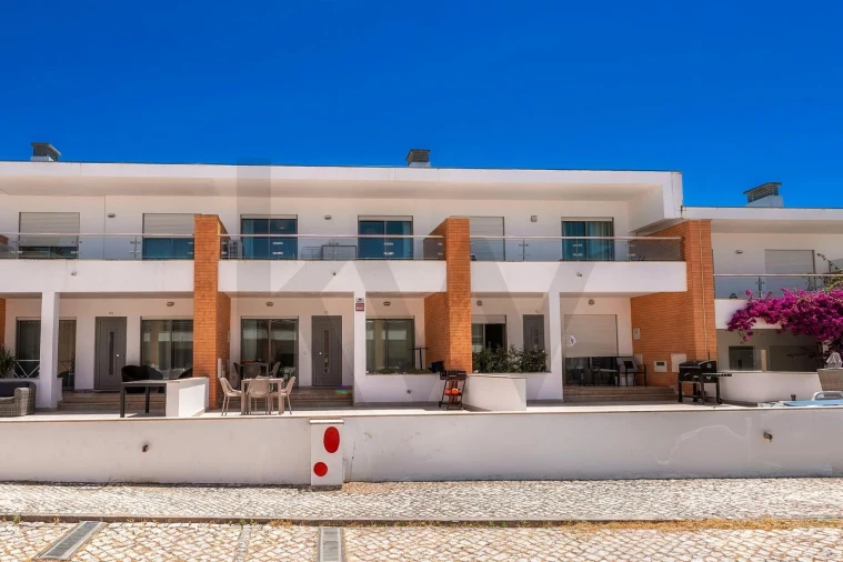 Moradia T2 para Venda em Albufeira e Olhos de Água Foto 45