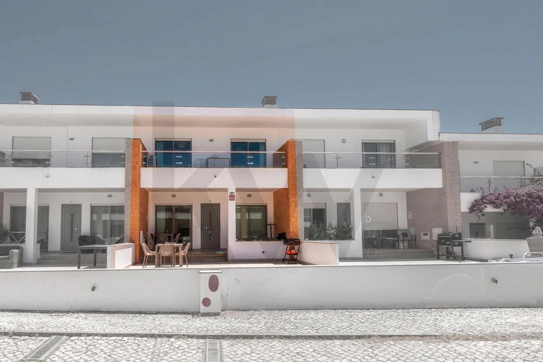 Moradia T2 para Venda em Albufeira e Olhos de Água Foto 4