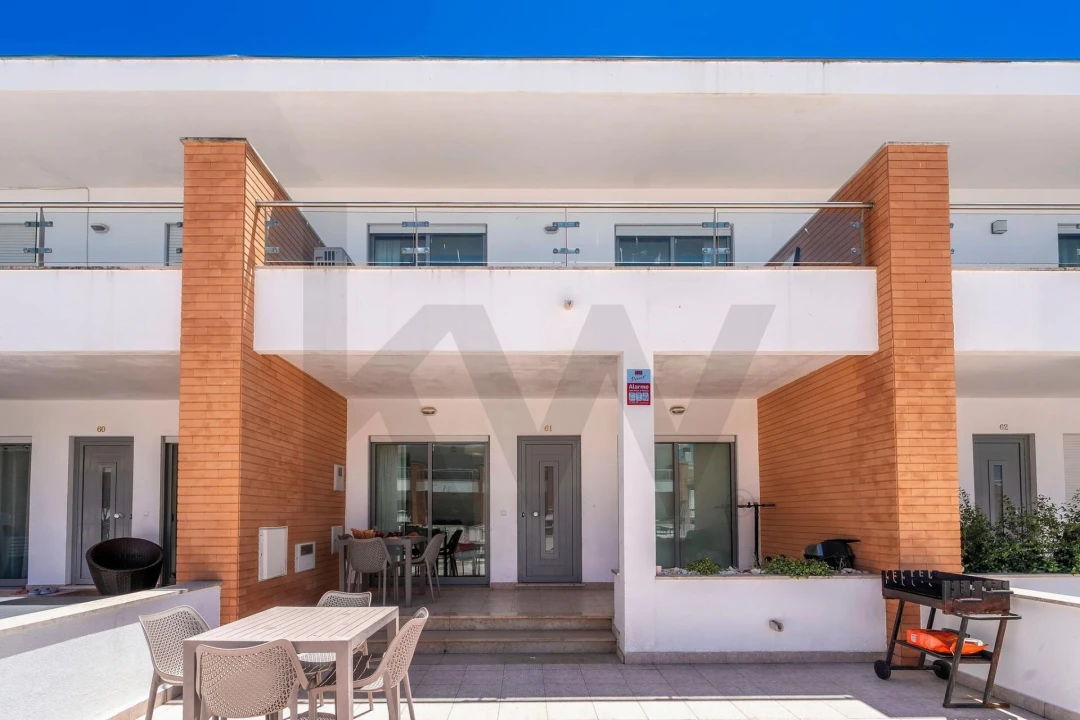 Moradia T2 para Venda em Albufeira e Olhos de Água Foto 2