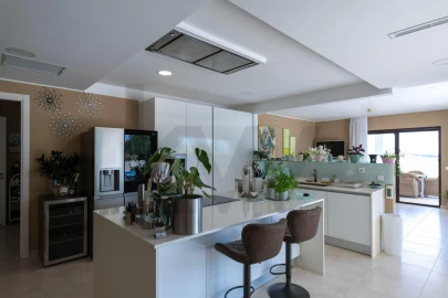 Moradia T4 para Venda em Mexilhoeira Grande