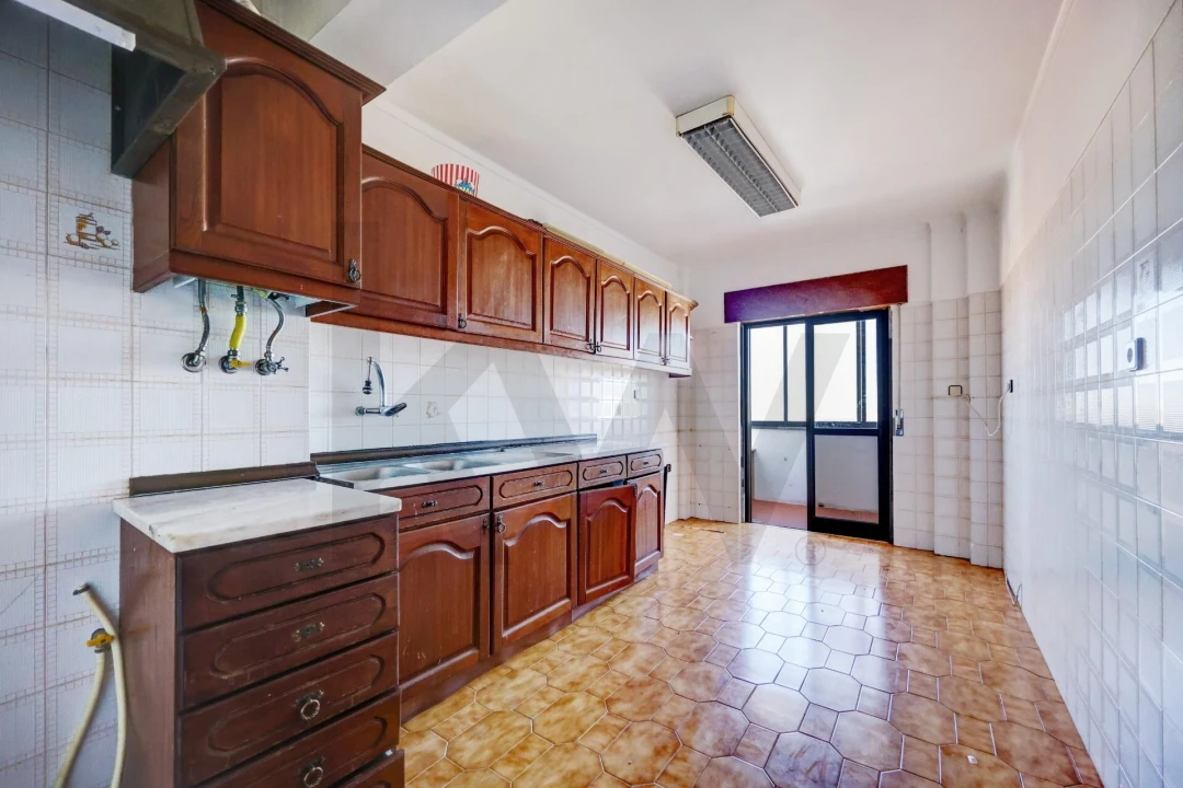 Apartamento T1 para Venda em Venteira Foto 4
