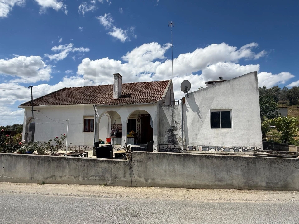 Terreno para Venda em Santa Maria do Castelo e Santiago e Santa Susana Foto 6