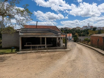 Terreno para Venda em Santa Maria do Castelo e Santiago e Santa Susana